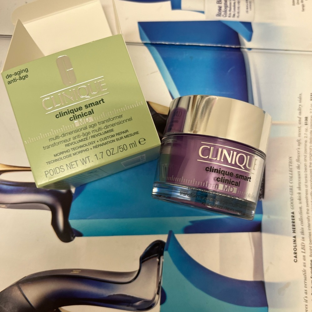 Clinique Smart Clinical MD Multi-Dimensional Age Transformer Revolumize 50ml
